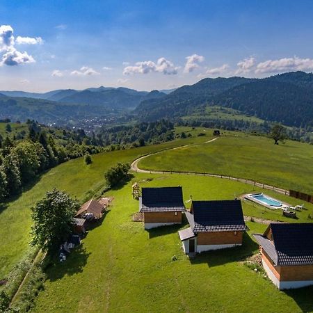 Chatki Niwki U Zboja Кросченко Экстерьер фото